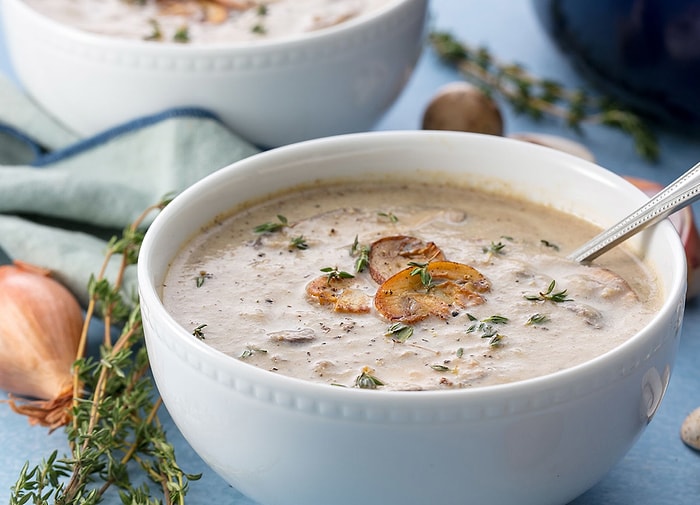 Mantar Çorbası Nasıl Yapılır? İşte Kremalı Mantar Çorbası Tarifi…