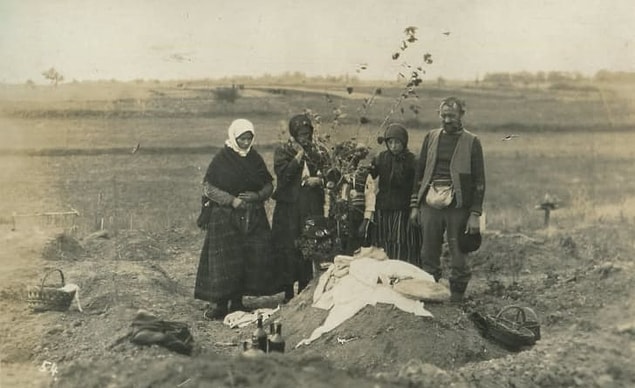 8. Dzien Zaduszny - Polonya