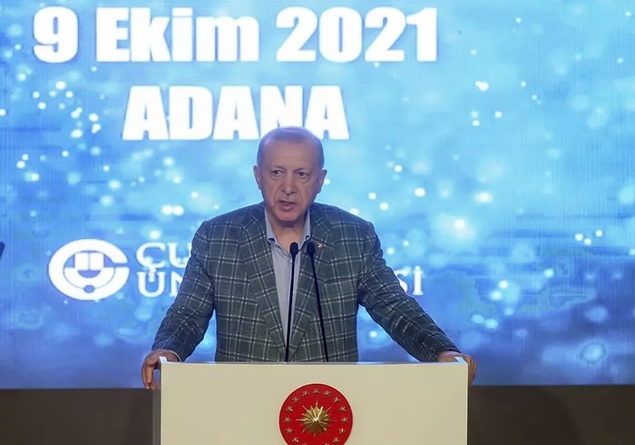 Cumhurbaşkanı Erdoğan: 'Öğrencilikle Alakası Olmayan Kişiler Parklarda Poz Veriyor'