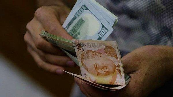 Kabine Toplantısı sonrasında Erdoğan açıklama yaparken dolar 9 lira barajını geçti
