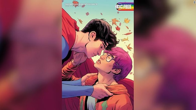 Clark Kent gibi heteroseksüel bir Superman'ın ardından yeni Superman'da bu fırsatı geri tepmemeye karar veren Tom Taylor, böylece Jon Kent karakterini biseksüel bir karakter olarak yarattı.