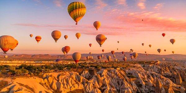 Turuncu, uçan balonlar ve adeta bambaşka bir dünya: Kapadokya, Nevşehir