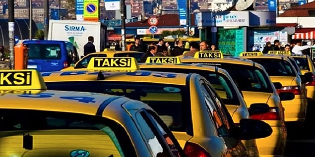Hatta bırakın fazla ücret almayı, daha bugün bir taksici Anadolu yakasına geçmek için vize gerektiğine inandırdığı turisti 400 dolar dolandırdı.