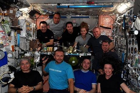 Uzayda Bir Akşam Yemeği: İlk Uzay Filminin Ekibi ve UUİ Mürettebatı Bir Arada