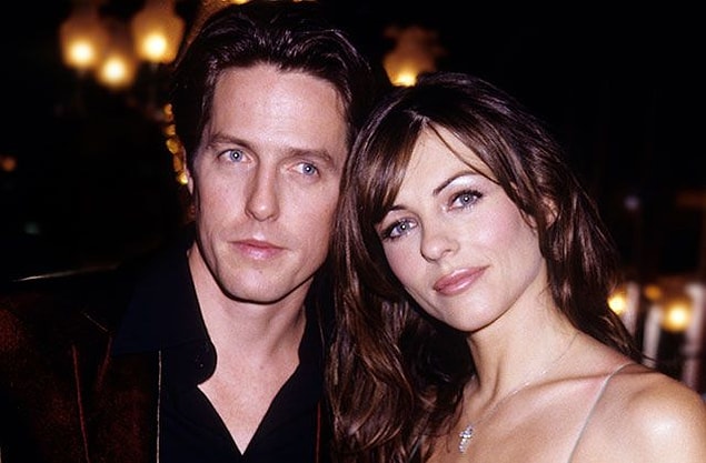 12. Hugh Grant'ın Liz Hurley ile ilişki yaşarken tutuklanması gündem olmuştu.