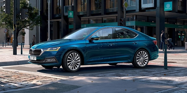 Sedan araçlar arasında Skoda'nın en popüler araçları arasında yer alan Octavia, uzun yıllardır hem tasarım hem de performans açısından öne çıkıyor.