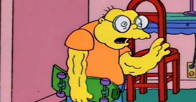 8. 1921 doğumlu 'The Simpsons' karakteri Hans Moleman bu yıl 100 yaşına girdi.