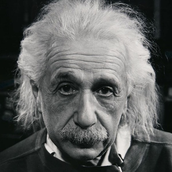 6. Альберт Эйнштейн