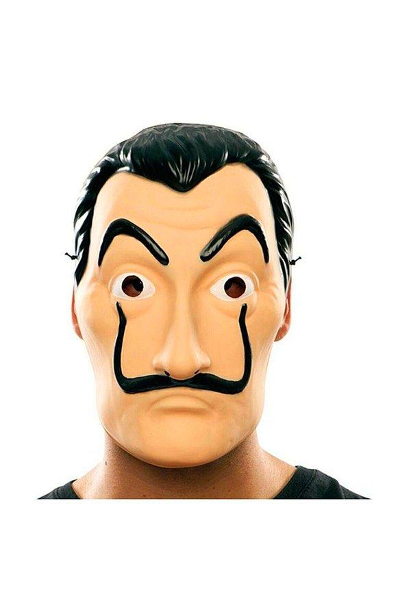 9. Salvador Dali maskesi de partilerde oldukça fazla tercih ediliyor...