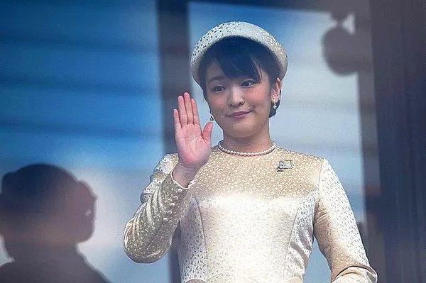 Asya Ekonomi Analisti Shihoko Goto, bu evlilik üzerine bu yorumları yaptı: "Prenses Mako, Japonya'daki ve diğer ülkelerdeki pek çok kişinin tanımlayabileceği, kadınların sessiz gücünü tanımlamaya geldi."
