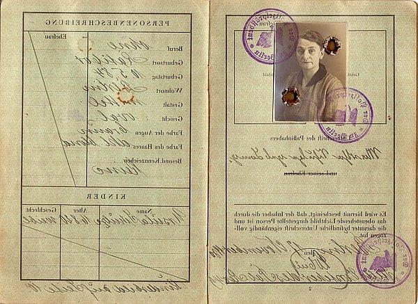 10. 1930'lara kadar Amerika'da evli çiftlere yalnızca kocasının adının görüldüğü ortak bir pasaport verilebilirdi!