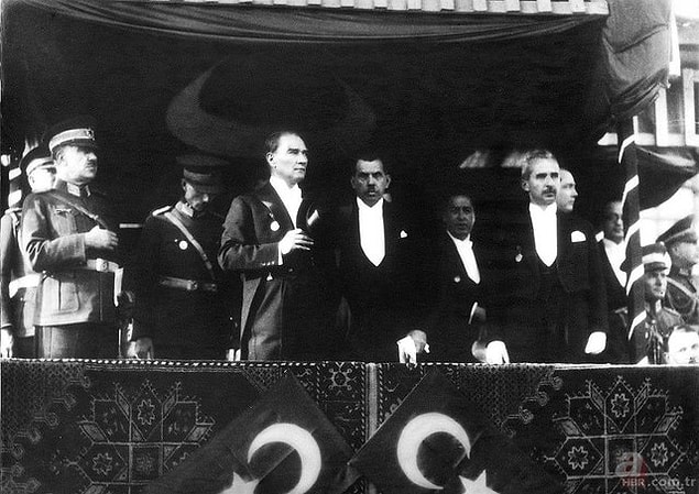 "Yarın Cumhuriyeti İlan Edeceğiz"