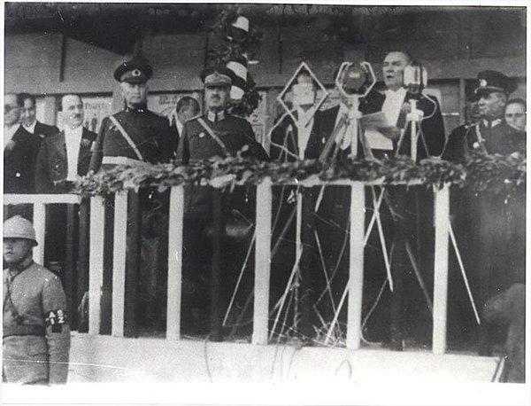 6. Lozant Antlaşması'nın imzalanması sonrasında Atatürk'ün konuşması, 1923.