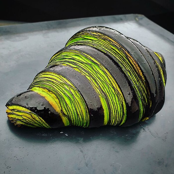 4. Страшненький круасан