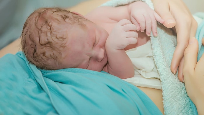 Normal Doğum Nedir? Vajinal Doğumun Belirtileri Nelerdir?