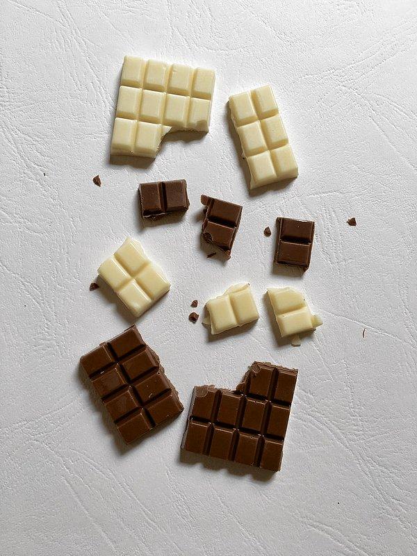 4. Beyaz çikolatada kakao parçaları bulunmadığı için teknik olarak çikolata sayılmaz.