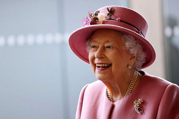 6. Dünyada monarşi ile yönetilen 17 bölge bulunmaktadır ve 16 tanesi Kraliçe İkinci Elizabeth tarafından yönetilmektedir.