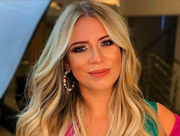 Fenerbahçe'nin eski kaptanı Alex de Souza'nın sosyal medyadan yaptığı paylaşımının ardından pek çok kişi Marilia Mendonça'nın kim olduğunu, nasıl ve neden yaşamını yitirdiğini araştırmaya başladı.