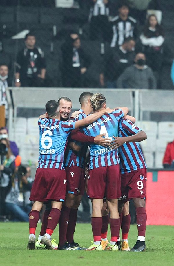 İlk yarı 1-0 Trabzonspor üstünlüğüyle sona erdi.