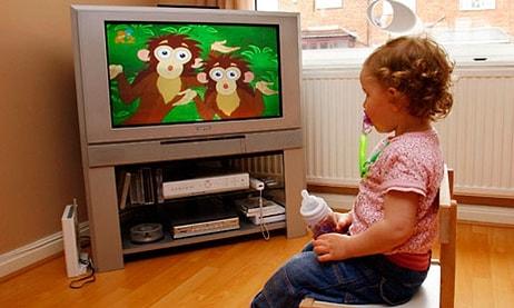 Çocukların Televizyon İzlemelerinin Zararları Nelerdir?