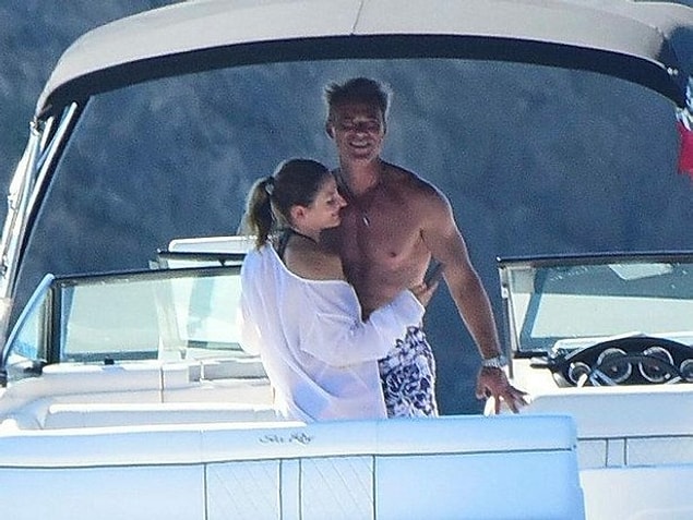 4. Yaşadığı skandal ilişki nedeniyle istenmeyen adam ilan edilen Murat Başoğlu, bu kez Bodrum’u birbirine kattı. Eski eşini tehdit eden, onun arkadaşına da saldıran Başoğlu, 4 ayrı suçtan hakim karşısına çıktı. Toplam 412 gün hapis cezasına çarptırılan sunucunun cezası 28 bin 760 lira para cezasına çevrildi.