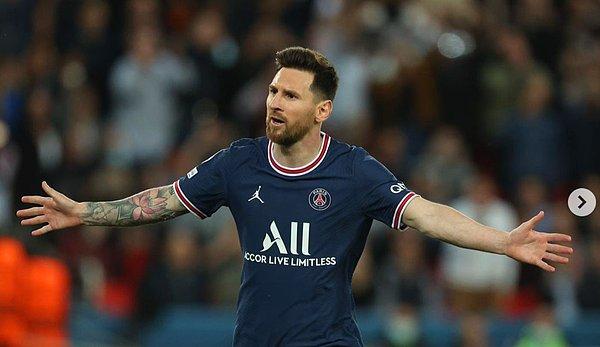 Arjantinli futbolcu Leonel Messi, dünyanın en zengin futbolcuları arasında yer alıyor.