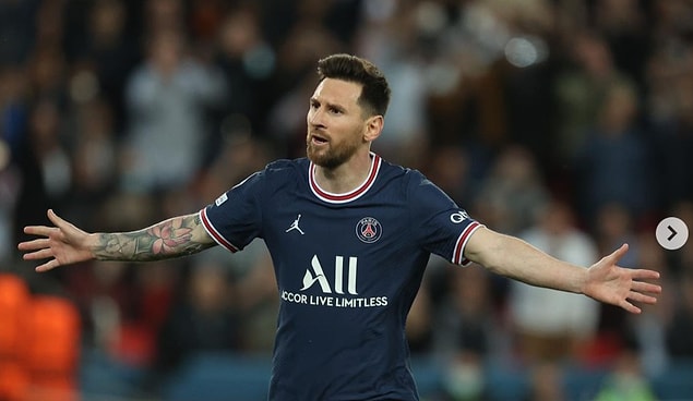 Arjantinli futbolcu Leonel Messi, dünyanın en zengin futbolcuları arasında yer alıyor.
