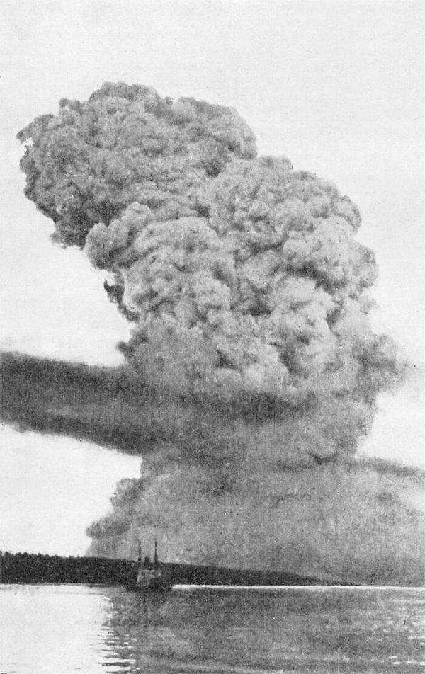 19. Yaklaşık 100 yıl önce gerçekleşen Halifax Felaketi'nde, Birinci Dünya Savaşı için patlayıcı taşıyan bir geminin başka bir gemiye çarpması sonucu büyük bir patlama yaşandı.