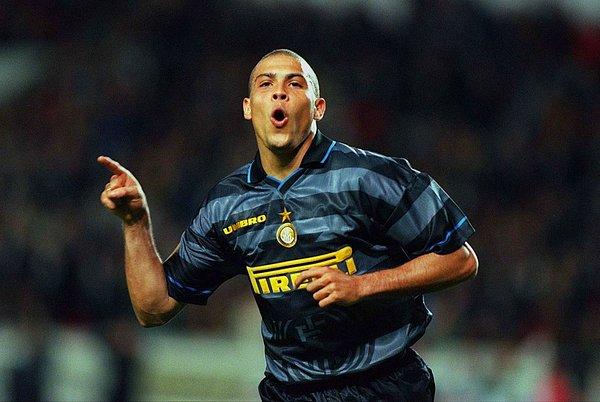 13. Ronaldo - Inter Milan