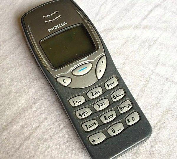 5. Nokia 3210