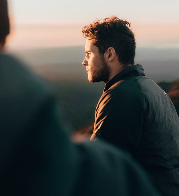 15. Сложно спокойно жить, когда есть постоянное давление со стороны общества, которое заставляет вас инициировать, исправлять, оплачивать, предоставлять и т. д.