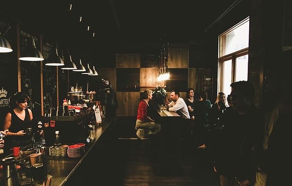 16. От мужчин всегда ожидают первого шага навстречу женщине