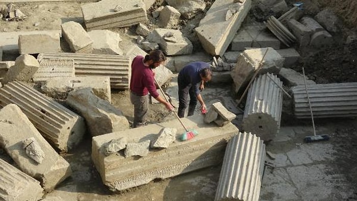 Aydın'da Yürütülen Kazılarda 2 Bin 250 Yıllık Zeus Tapınağı Ortaya Çıkarıldı