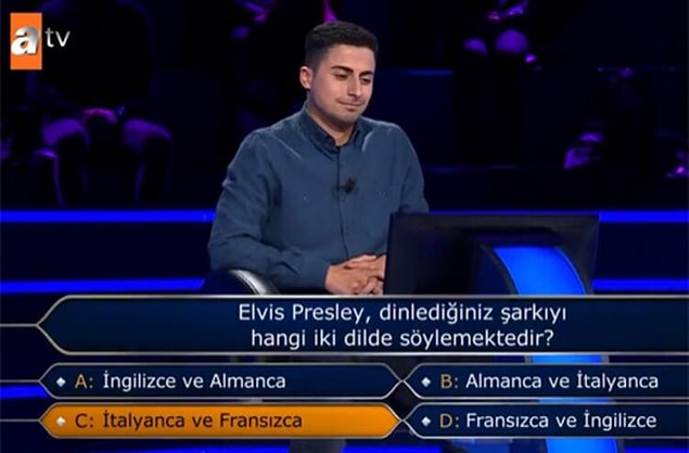 Yunus Enç'e yarışmada "Elvis Presley dinlediğiniz şarkıyı hangi iki dilde söylemektedir?" sorusu soruldu.