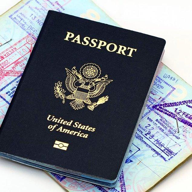 16. Dünyanın en güçlü pasaportlarından birine sahiptir ve 185 ülkeye vizesiz girilebilir.