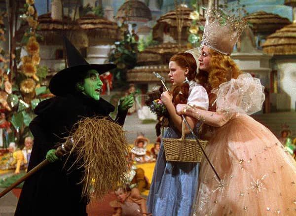 11. Tıpkı 'Cleopatra' gibi 'The Wizard of Oz'da bir gişe felaketi değildi, filmin maliyeti o kadar yüksekti ki kâra geçmeleri 20 senelerini aldı.