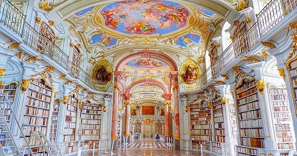 7. Admont Abbey Kütüphanesi (Admond, Avusturya)