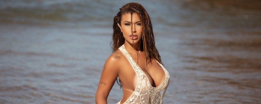 Kendine  90 Gün Dayandı: Kendisiyle Evlenen Ünlü Model Boşanıyor!