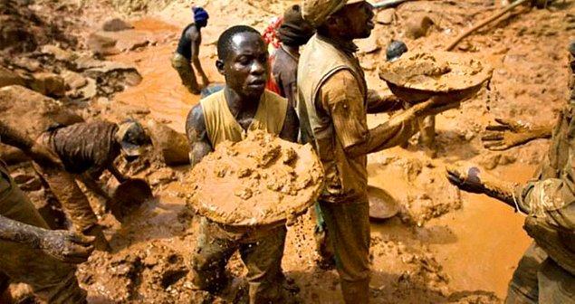 3. Dünya'nın en fakir ülkelerinden Demokratik Kongo Cumhuriyeti'nde bir maden şirketi, her yıl tam 1.3 milyar dolar çalıyor...