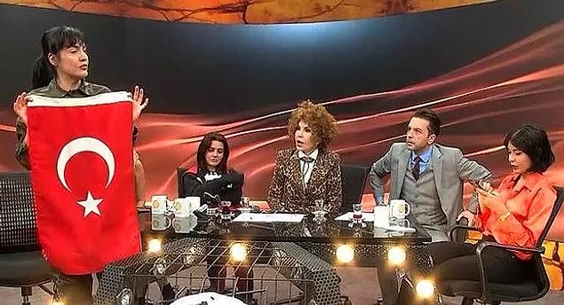 Kanalın magazin programı 'Al Sana Haber' ise yayınlandığı ilk günden bu yana belki her dakikasıyla olay oluyor.