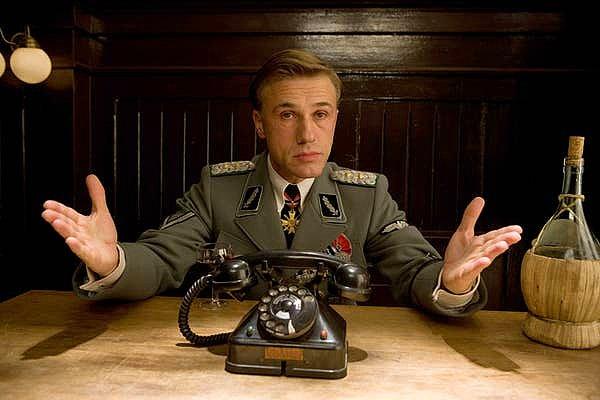 22. 'Soysuzlar Çetesi' filminde Hans Landa karakterini canlandıran Christoph Waltz