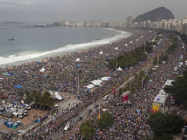 9. Rod Stewart - Rio 1994