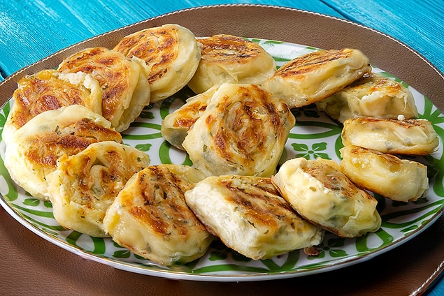 Tost Makinesinde Börek Tarifi