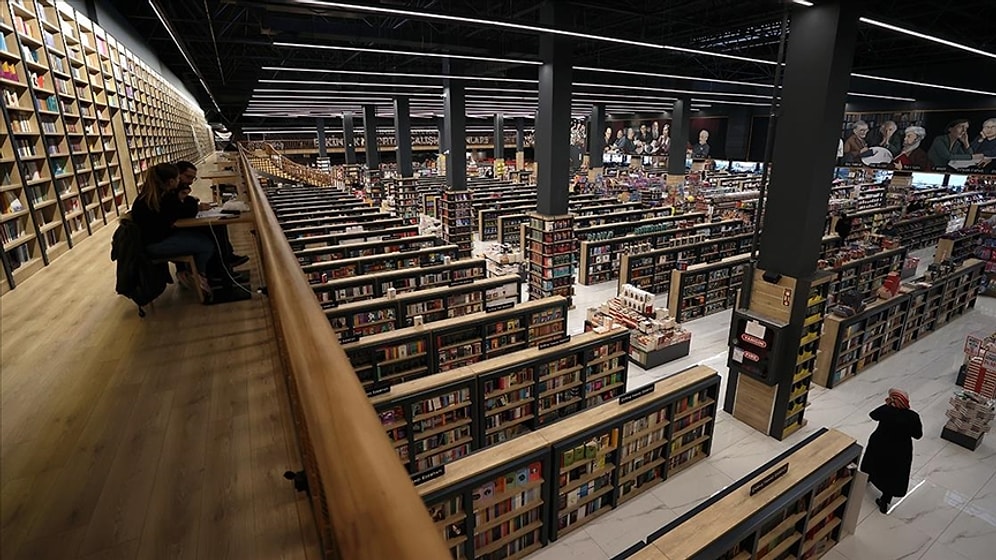 Kurdaki Artış Yayıncılık Sektörünü Derinden Etkiliyor: '30 TL'lik Kitabın Satış Fiyatı 80 TL'ye Çıkacak'