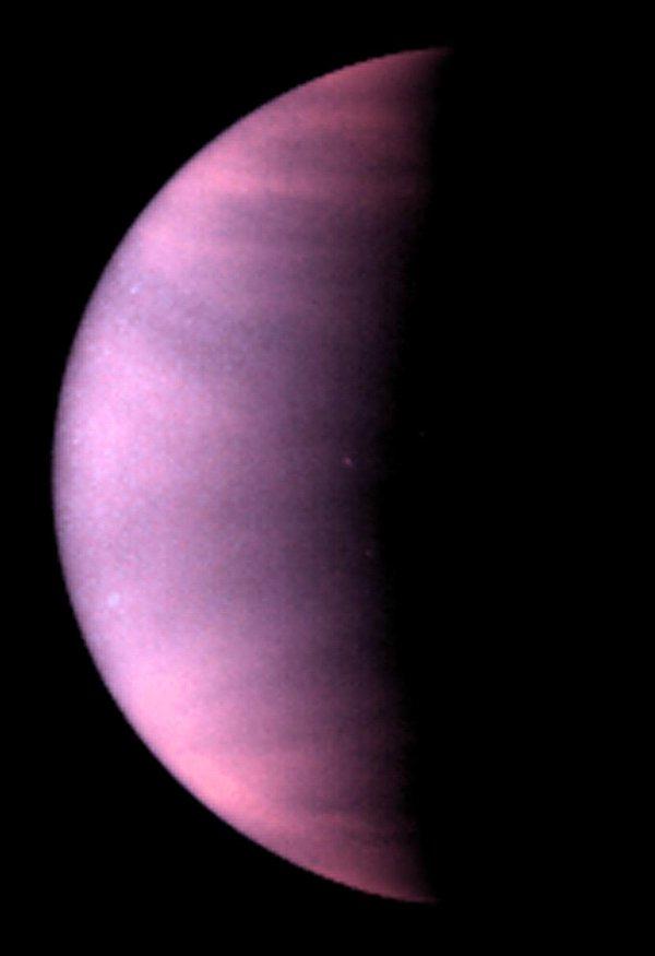 Venüs (Ay boyunca Yay takımyıldızında)