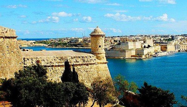 10. Malta’da asgari ücret brüt euro bazında 784 euro.