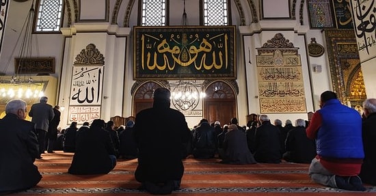 Cuma Namazı Saat Kaçta? İstanbul, Ankara, İzmir ve Tüm Türkiye İçin Cuma Namazı Saatleri…