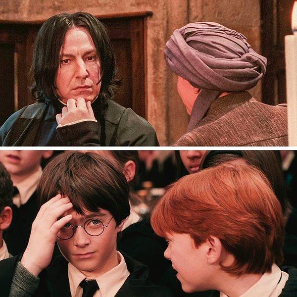12. Serinin ilk filminde Snape, Harry ile ilk kez göz göze geldiği an yara izi sızlamaya başlıyor. Tabii o zaman hiçbirimizin gerçeklerden haberi yok...
