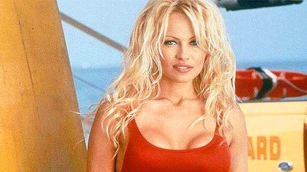 7. Kibar mı kibar Pamela Anderson