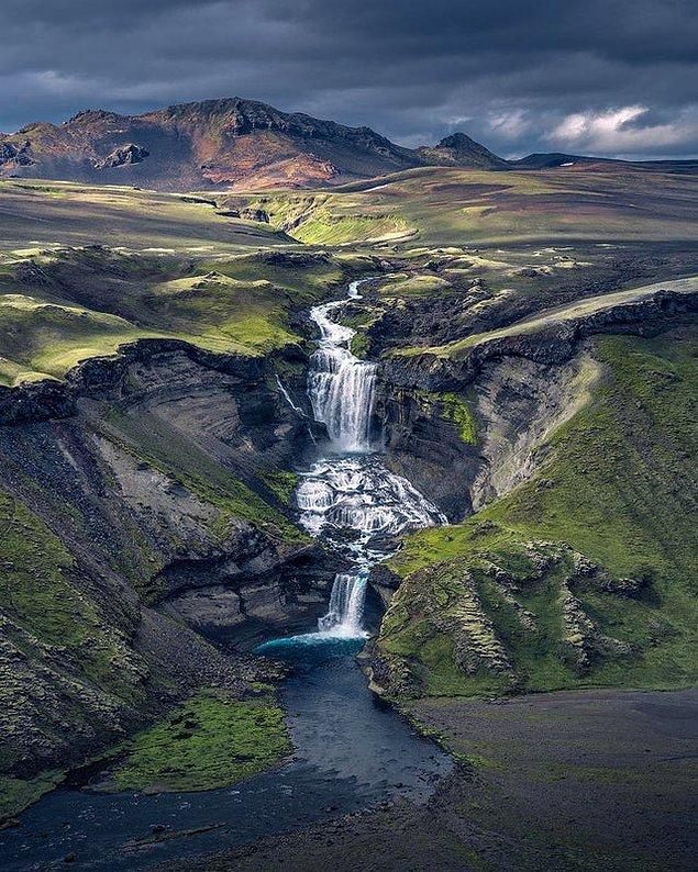 3. İzlanda'daki ikili şelale: